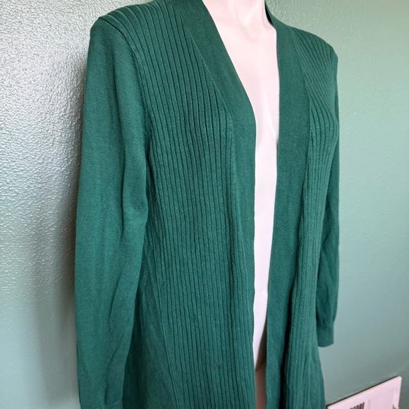 Liz Claiborne Emerald Green Long Sleeve Cardigan Sweater Flowy Top Fall Winter - Picture 6 of 9